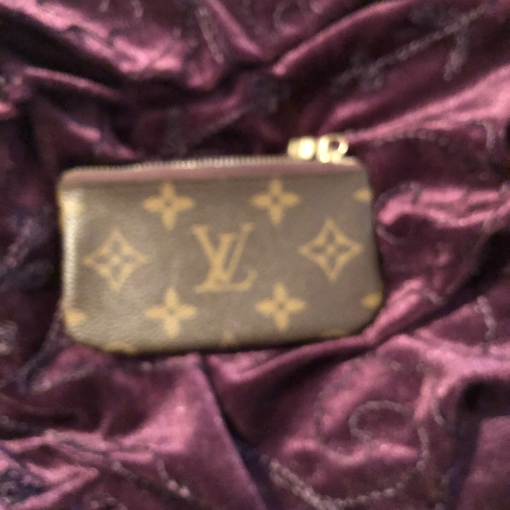 Louis Vuitton change purse